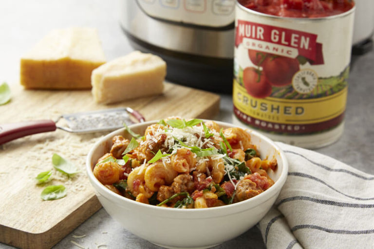 Instant Pot™ Creamy Tomato and Sausage Cavatappi • Muir Glen Organic